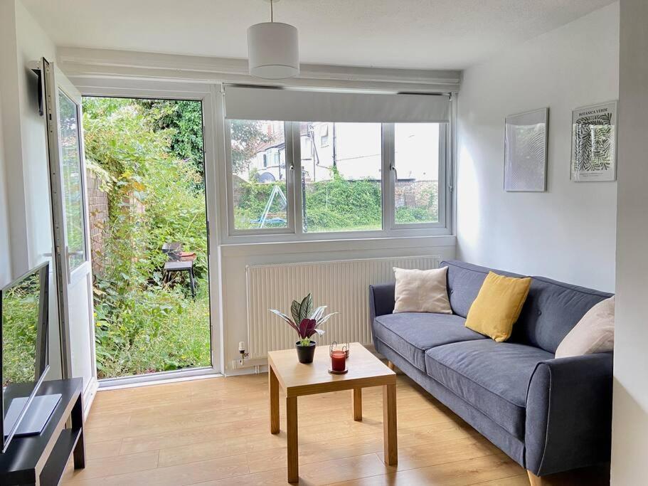 Stylish & Tranquil Flat With Excellent Connections Apartment ลอนดอน ภายนอก รูปภาพ
