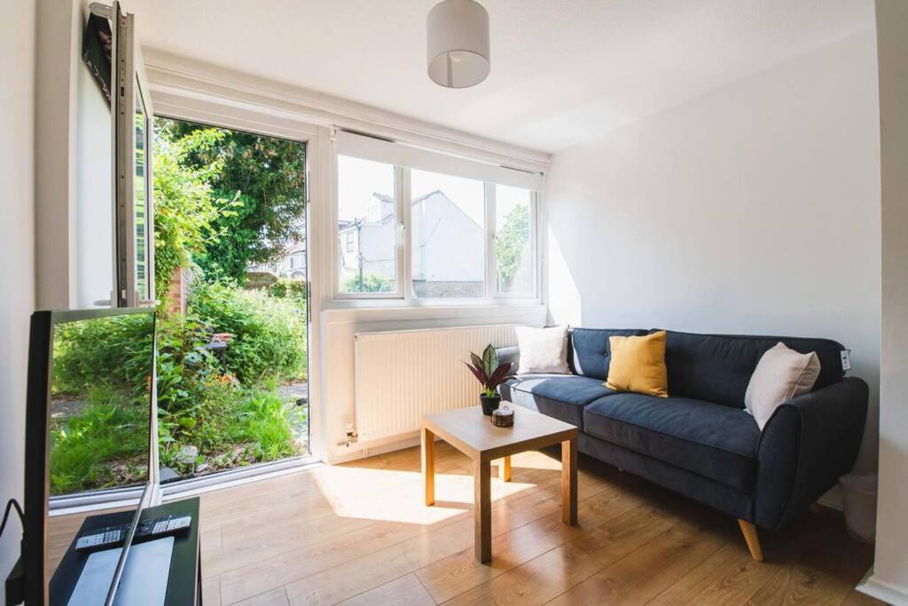 Stylish & Tranquil Flat With Excellent Connections Apartment ลอนดอน ภายนอก รูปภาพ